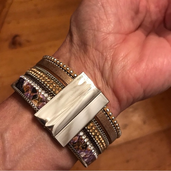 ▪️Magnetic Boho Wrap Bracelet - Picture 2 of 6